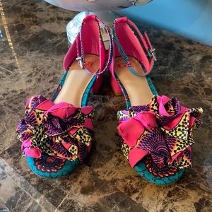 New GB girls (Gianni Bini) sandal sz 4